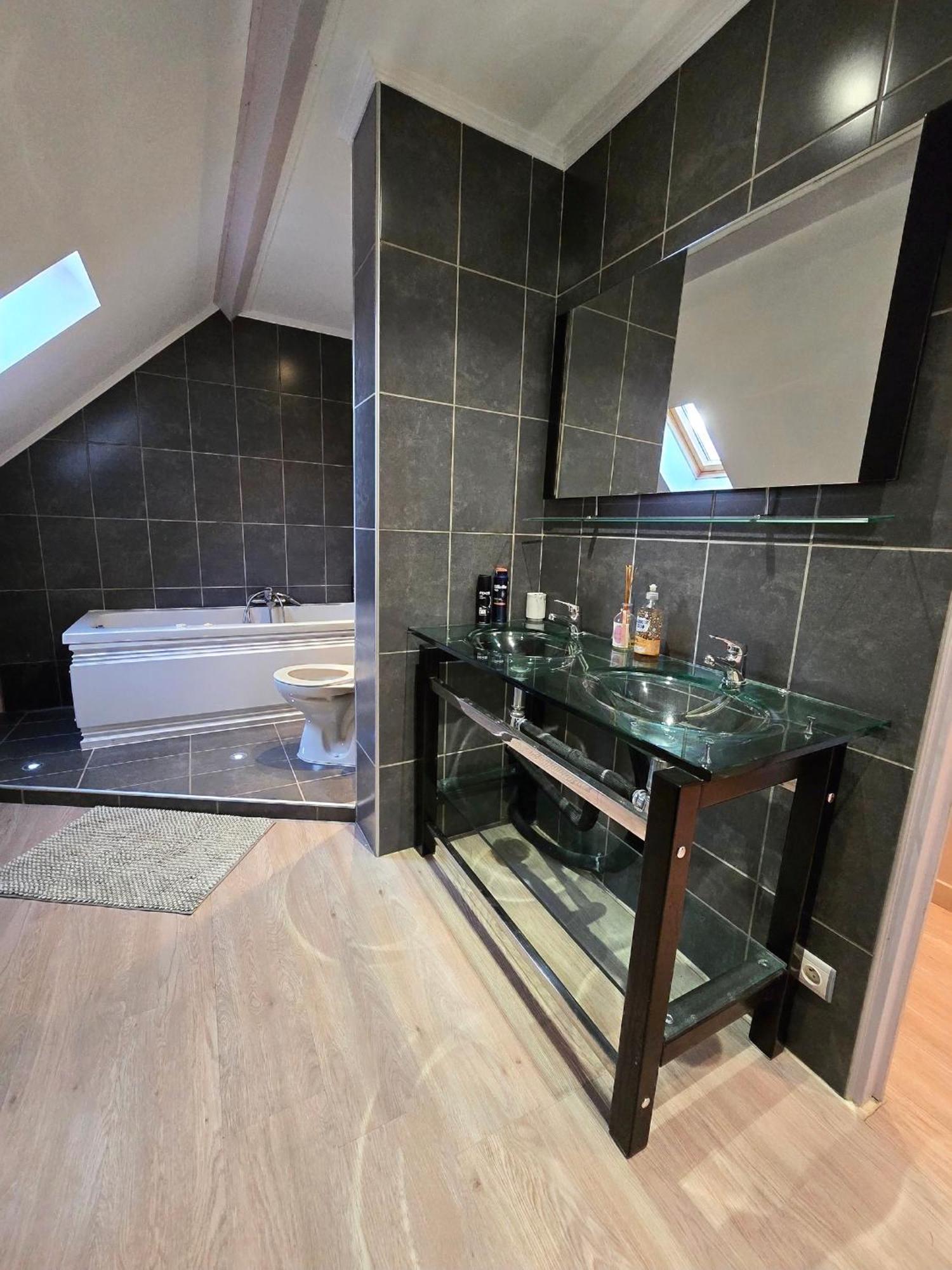 Chambre Privee A 10Min De Roissy Cdg, Au Calme, Parking Gratuit Le Mesnil-Amelot Exterior foto
