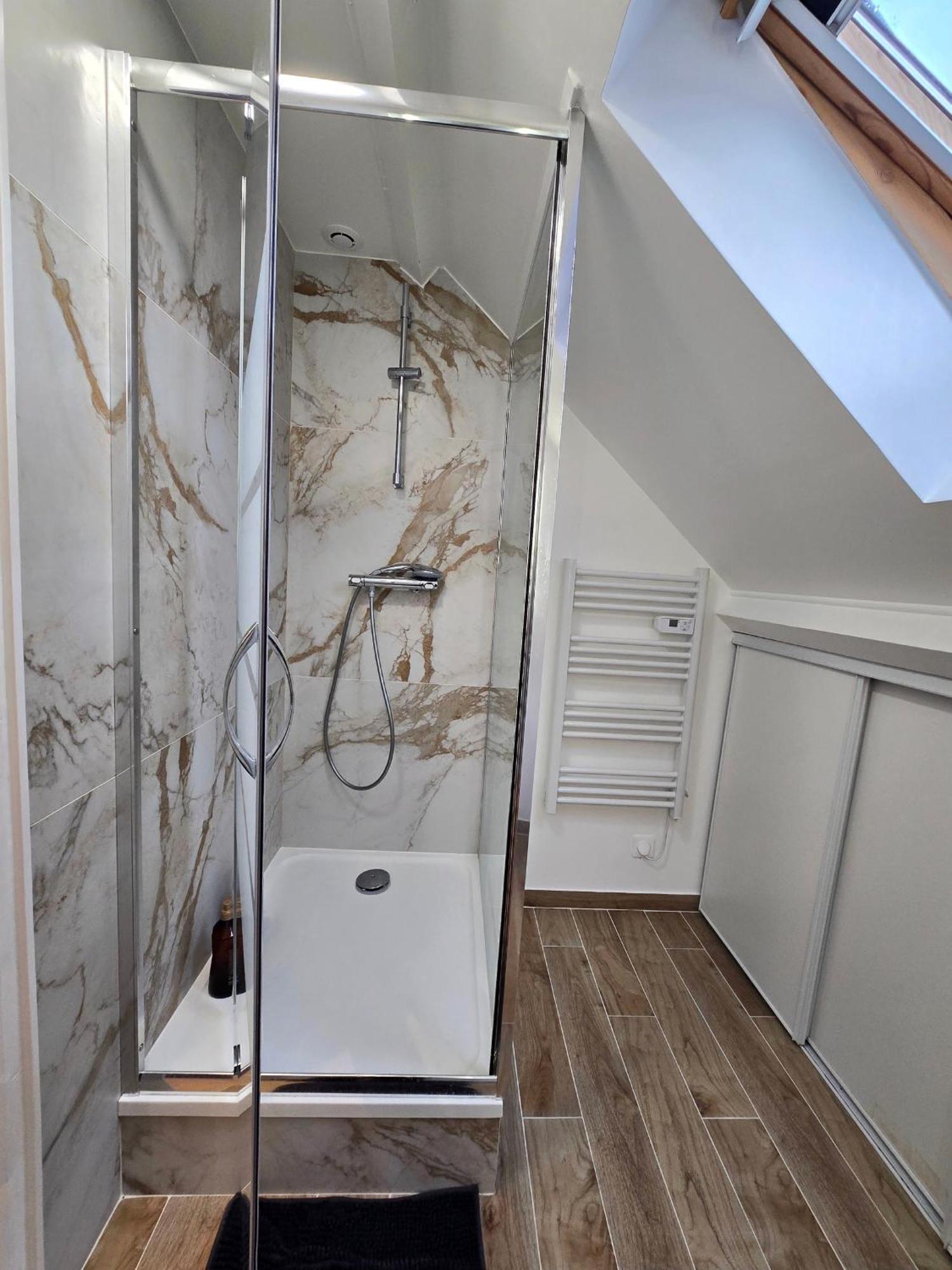 Chambre Privee A 10Min De Roissy Cdg, Au Calme, Parking Gratuit Le Mesnil-Amelot Exterior foto